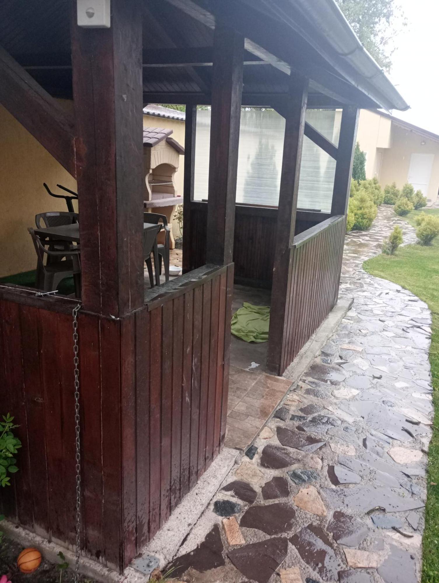 Izabella Guest House Săcele エクステリア 写真