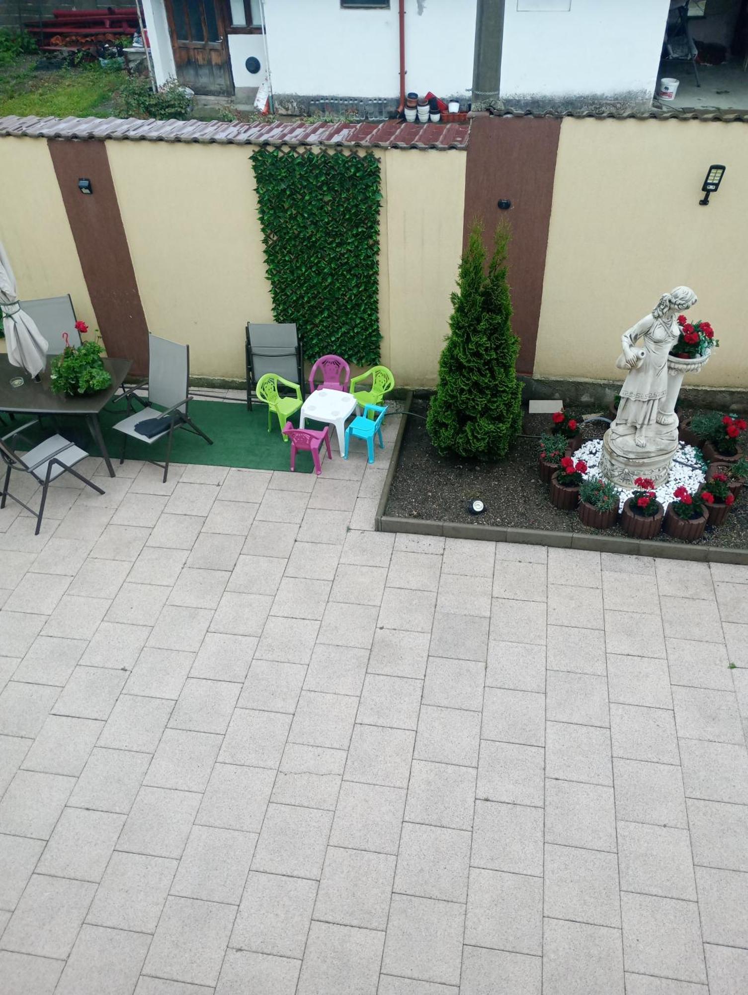 Izabella Guest House Săcele エクステリア 写真