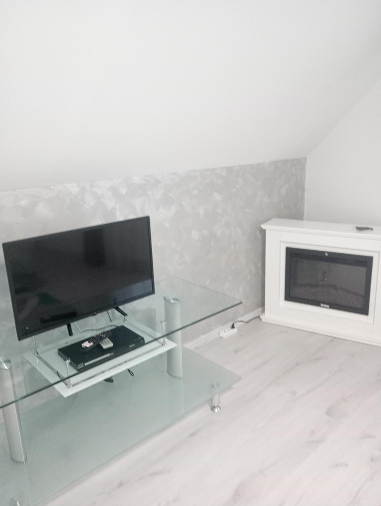 Izabella Guest House Săcele エクステリア 写真