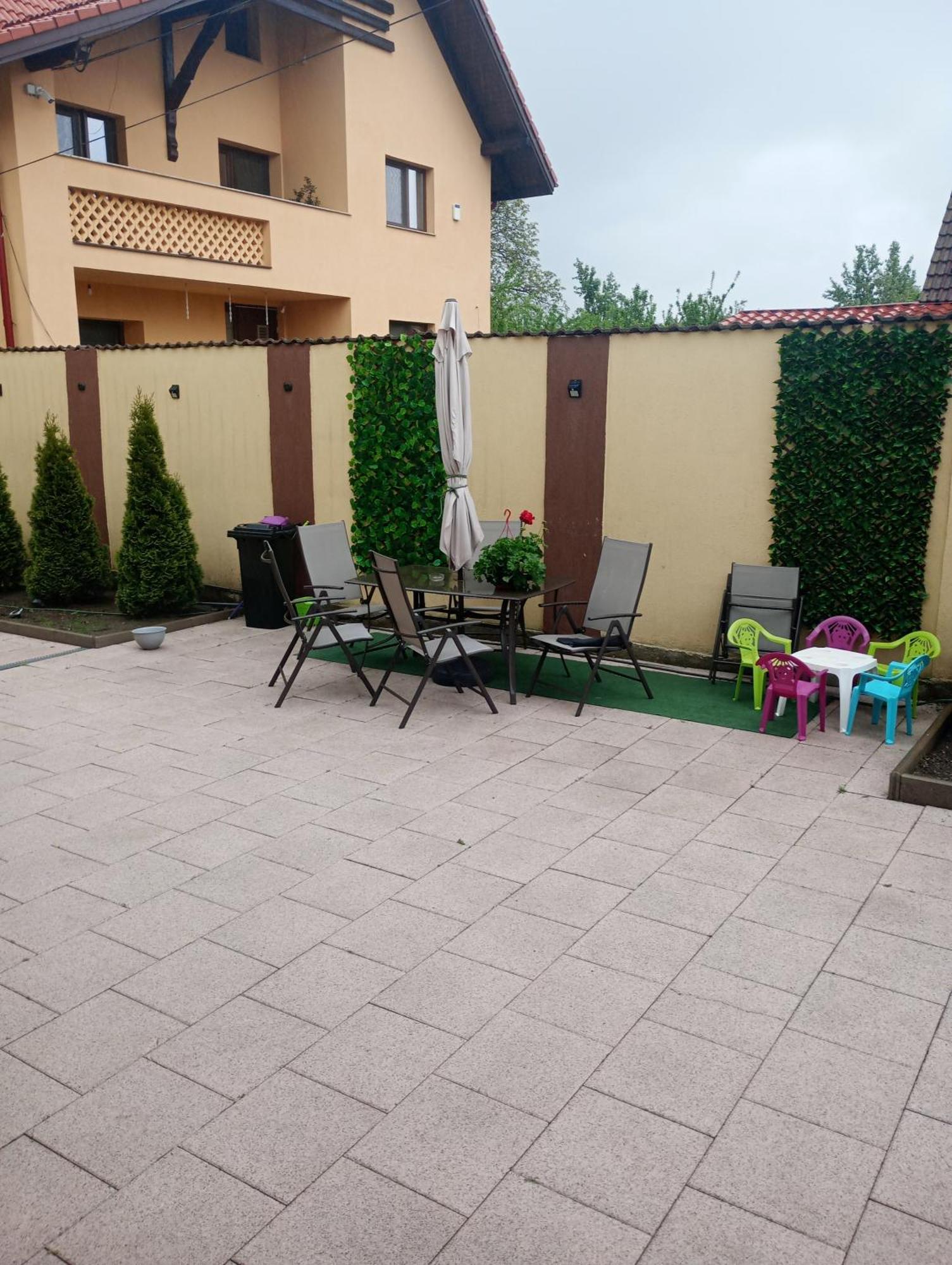 Izabella Guest House Săcele エクステリア 写真